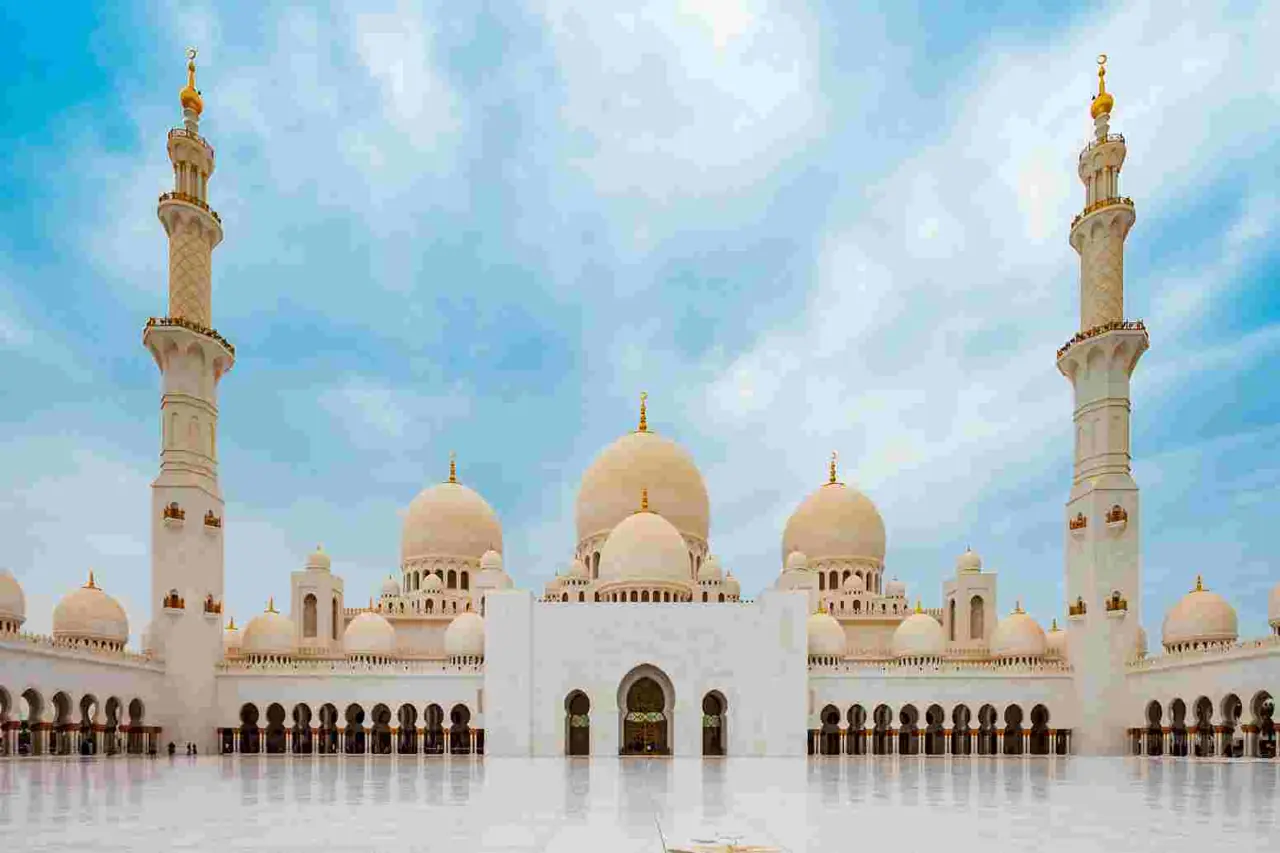 Dubai 11 — 5N Dubai