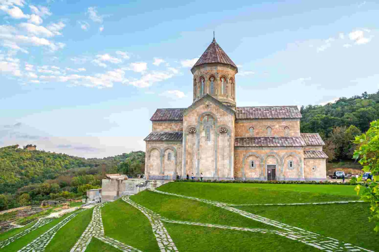 Georgia 2 — 4N Tbilisi