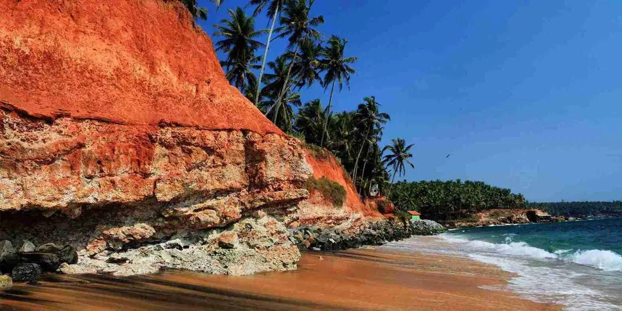 Kerala 12 — 2 NT Munnar + 2 NT Thekkady +1 NT Alleppey