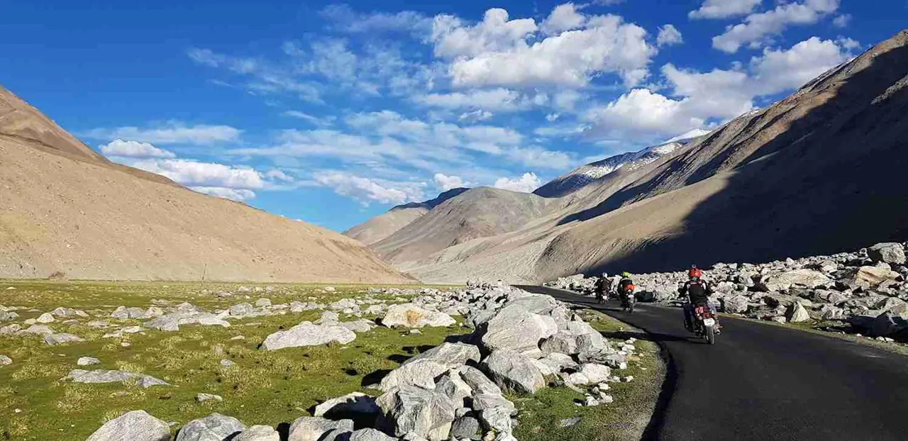 Ladakh 4 — 3 Nights Leh – 1 Night Nubra – Day Trip Pangong