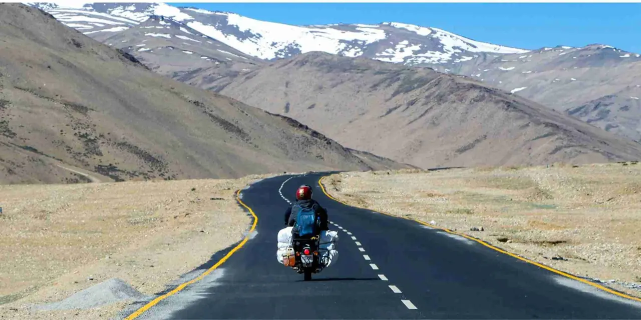Ladakh 12 — 4 Nights Leh – 1 Night Nubra – 1 Night Pangong