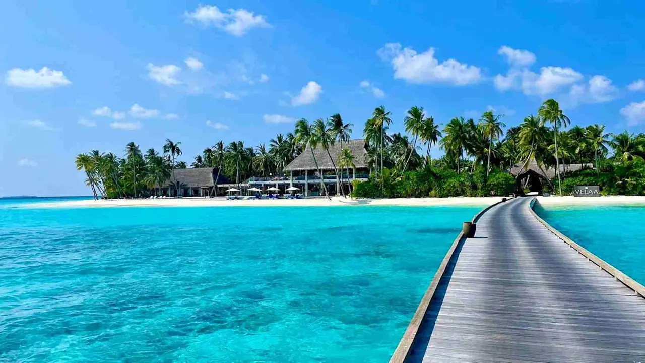 Maldives 15 — 3N Beach Villa + 2N Water Villa
