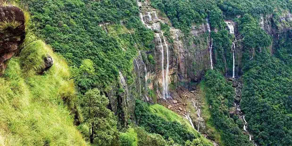 Meghalaya 6 — 2N Shillong + 2N Cherra Punjee + 1N Guwahati