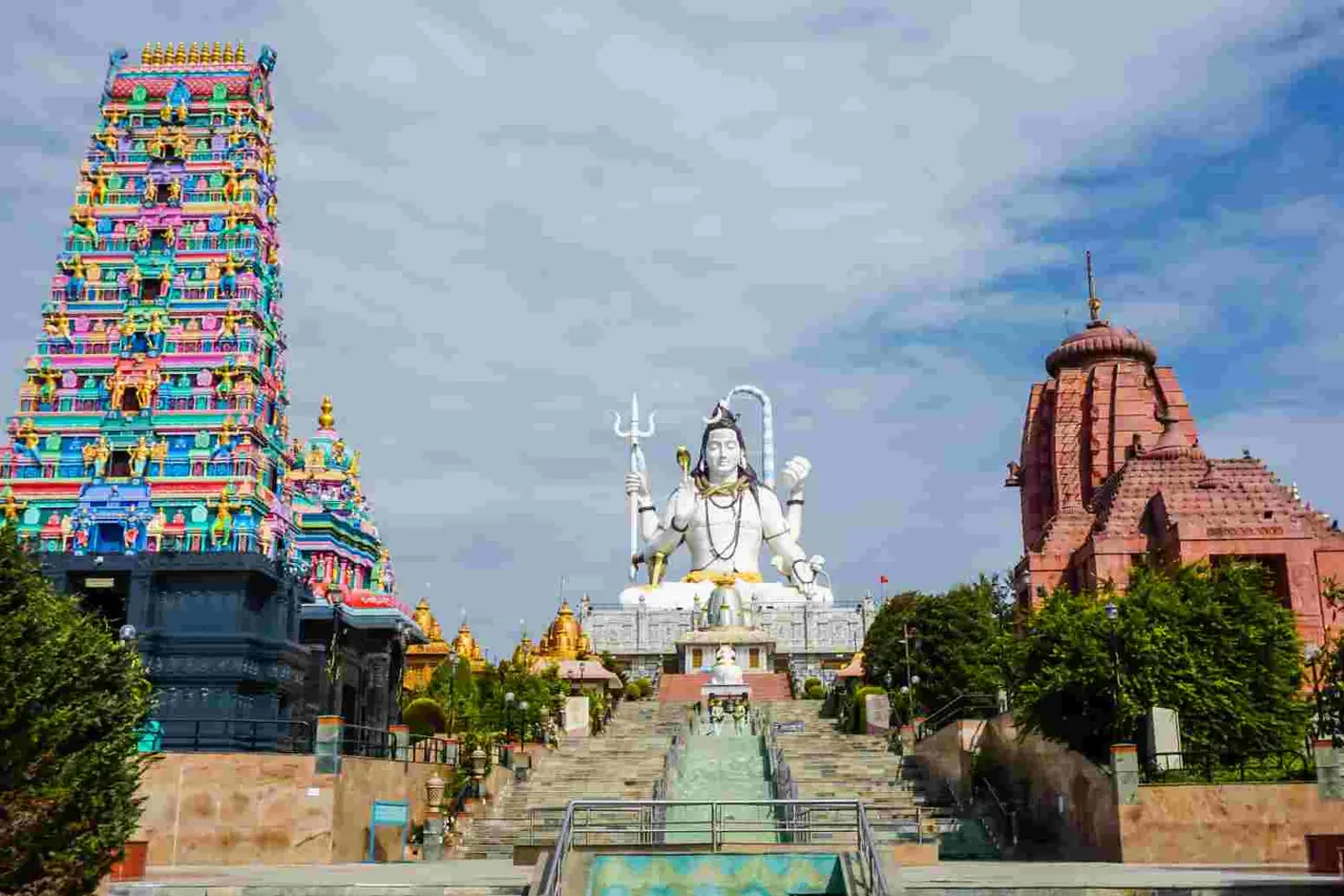 Sikkim 5 — Gangtok 2NT + Pelling 1NT + Darjeeling 2NT