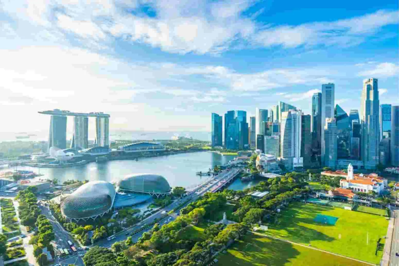 Singapore 13 — 6N Singapore