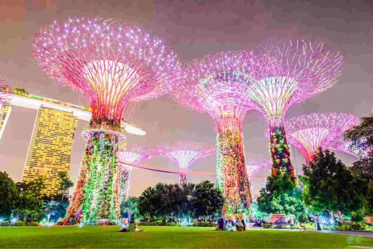 Singapore 11 — 5N Singapore