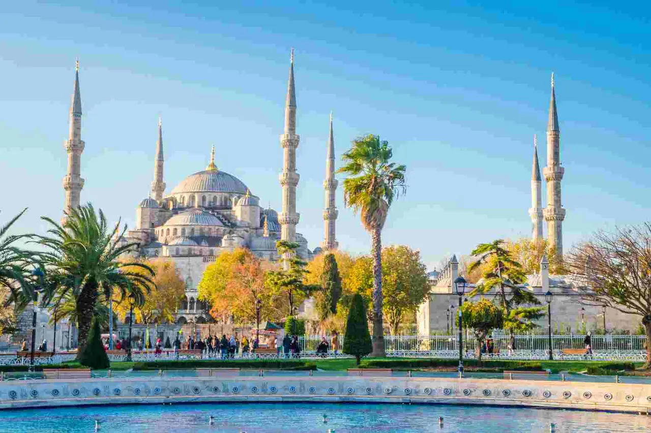 Turkey 2 — 4N ISTANBUL