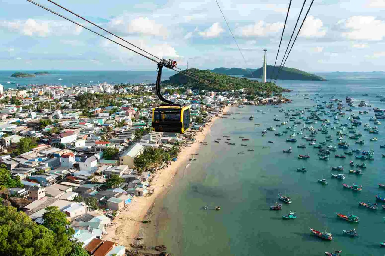 Vietnam 28 — 3N Hanoi + 4N Phu Quoc