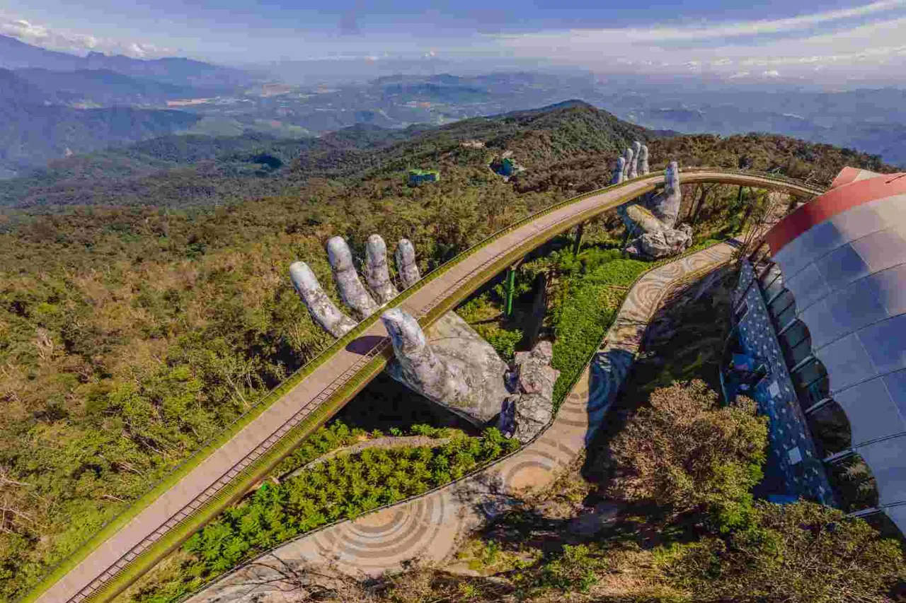 Vietnam 17 — 4N Hanoi + 2N Danang
