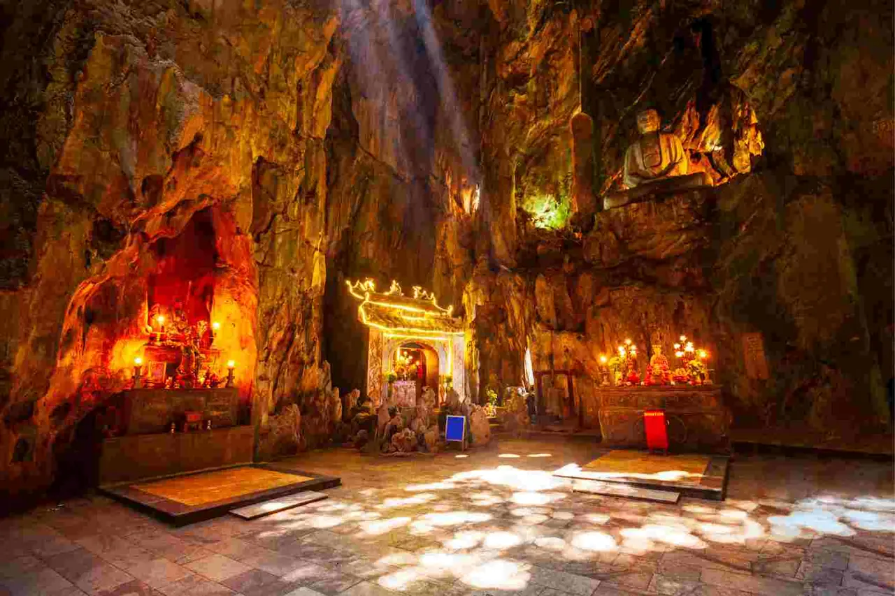 Vietnam 8 — 3N Hanoi + 2N Danang